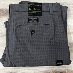 Banana Republic 32x32 Mens Chinos